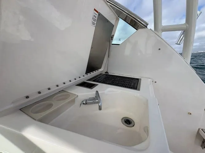 Slide: The Image of 2018 Pursuit 325 Dc - Image 15 - 15