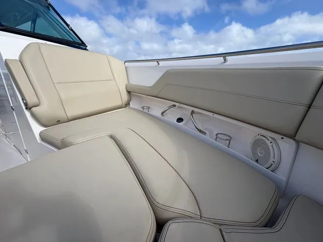 Slide: The Image of 2018 Pursuit 325 Dc - Image 28 - 28