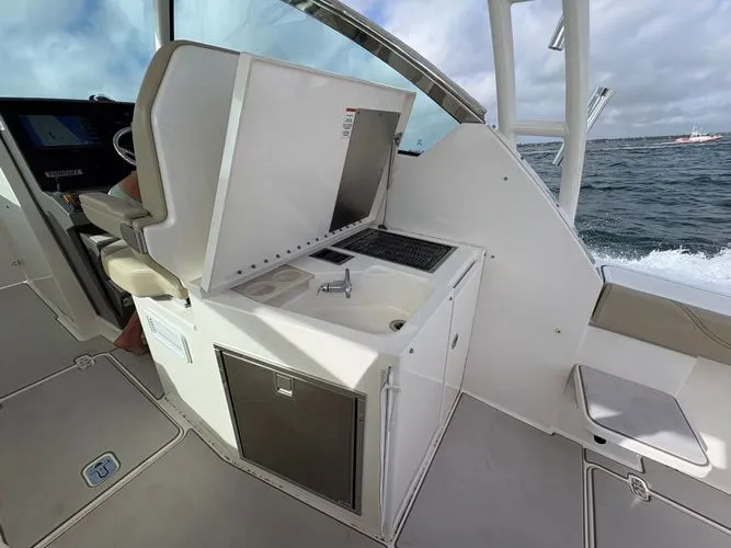 Slide: The Image of 2018 Pursuit 325 Dc - Image 9 - 9