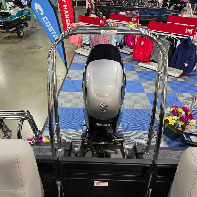 Slide: The Image of Whisper Pontoons L-CLASS RLS 2026 - 8