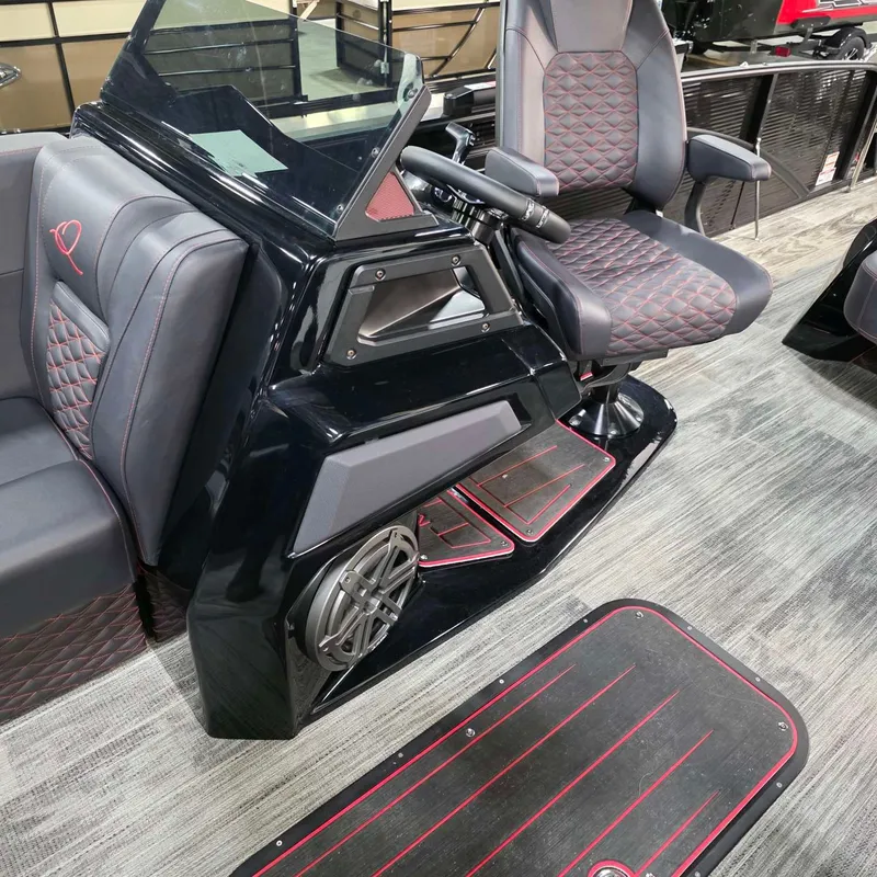 Slide: The Image of Qwest M-Limited-Splash Pad 2026 - 12