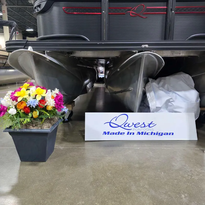 Slide: The Image of Qwest M-Limited-Splash Pad 2026 - 3