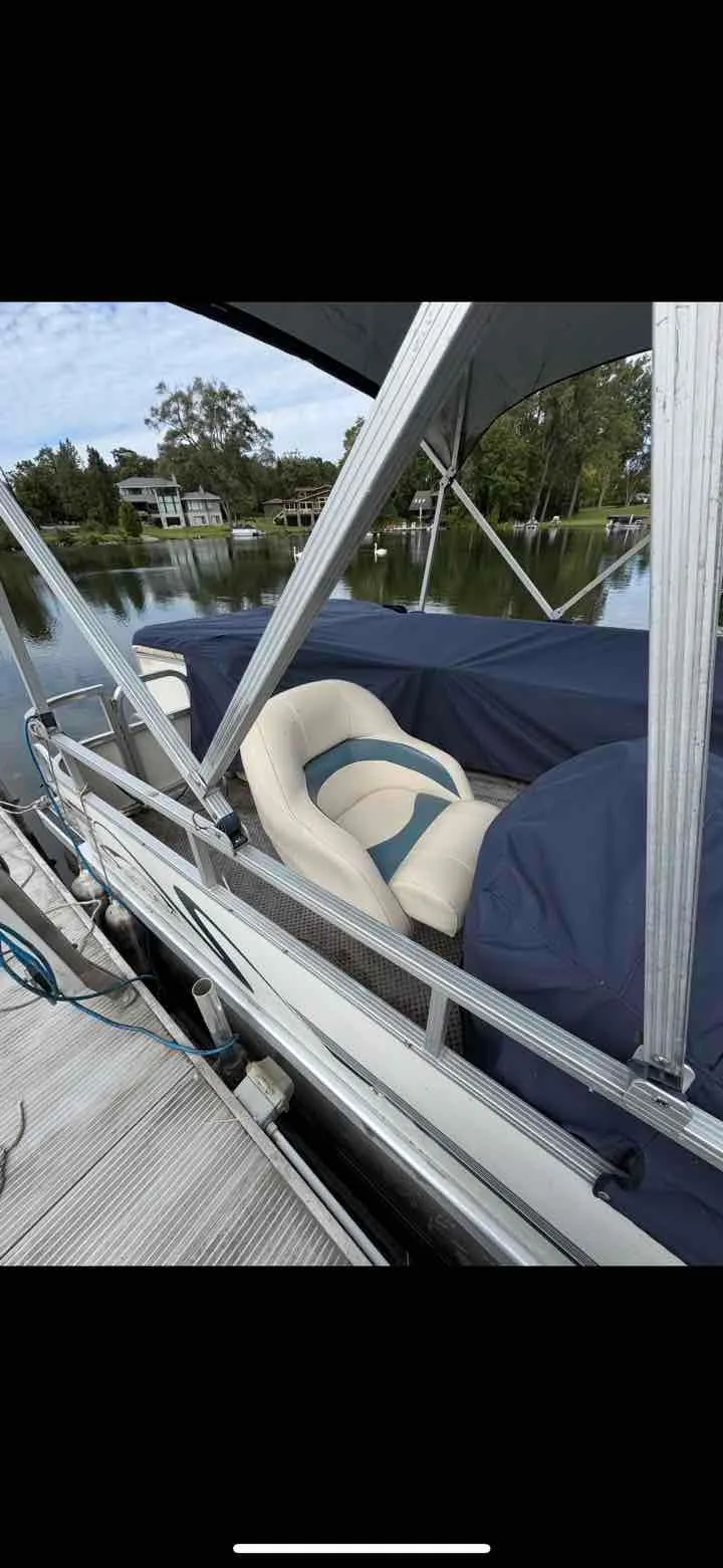 Slide: The Image of Bennington SEDONA 19L 2005 - 3