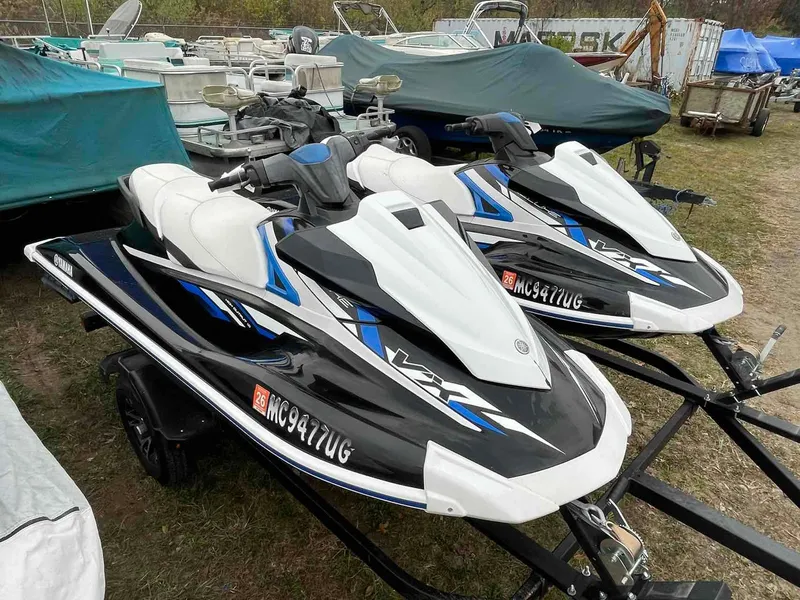 Slide: The Image of Yamaha VX 2019 - 10