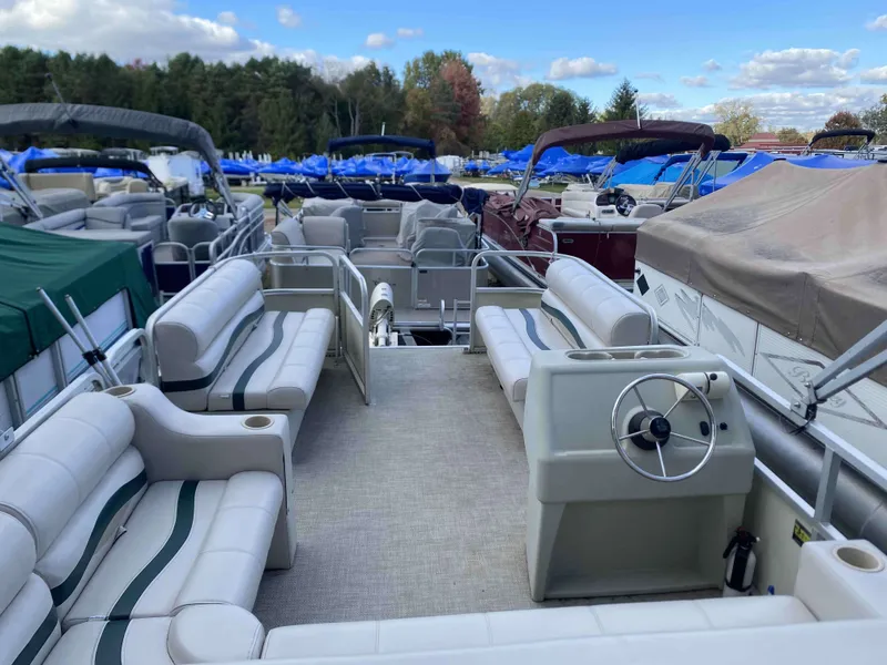 Slide: The Image of Sea Hunt Refurbed 2023 - 4