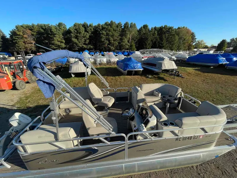 Slide: The Image of Whisper Pontoons LS 818 RLS 2020 - 19