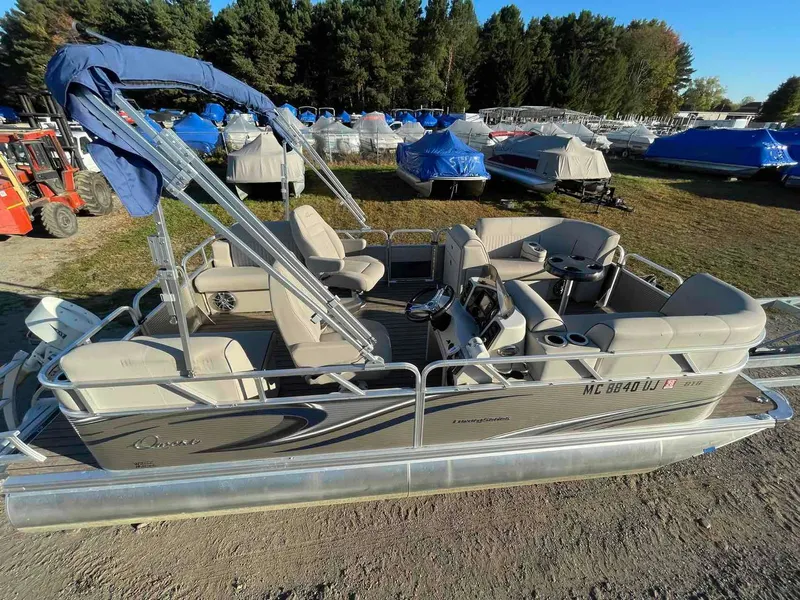 Slide: The Image of Whisper Pontoons LS 818 RLS 2020 - 20