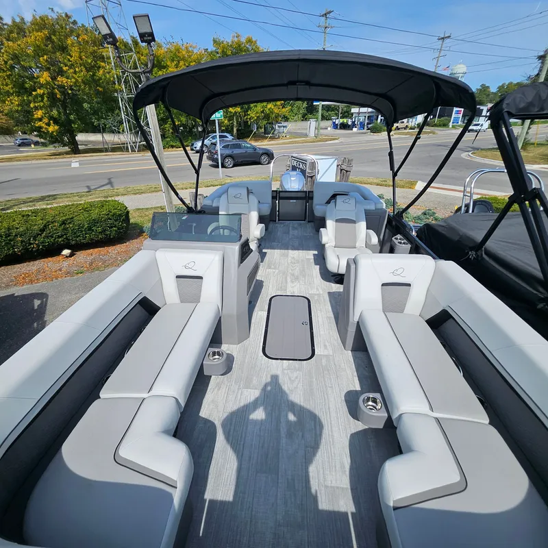 The Image of Whisper Pontoons RLS 2025 - 1