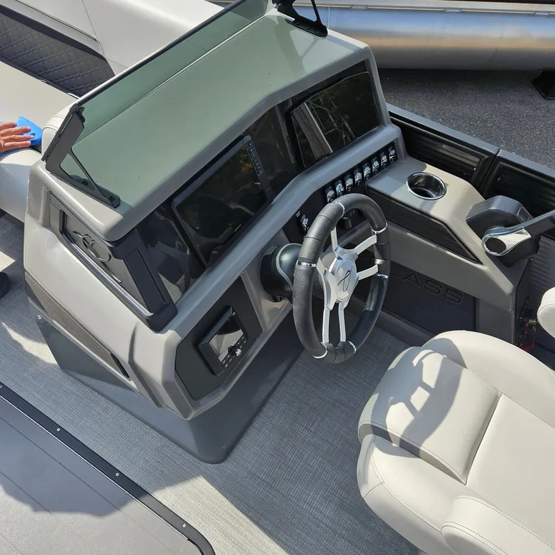 Slide: The Image of Whisper Pontoons RLS 2025 - 3