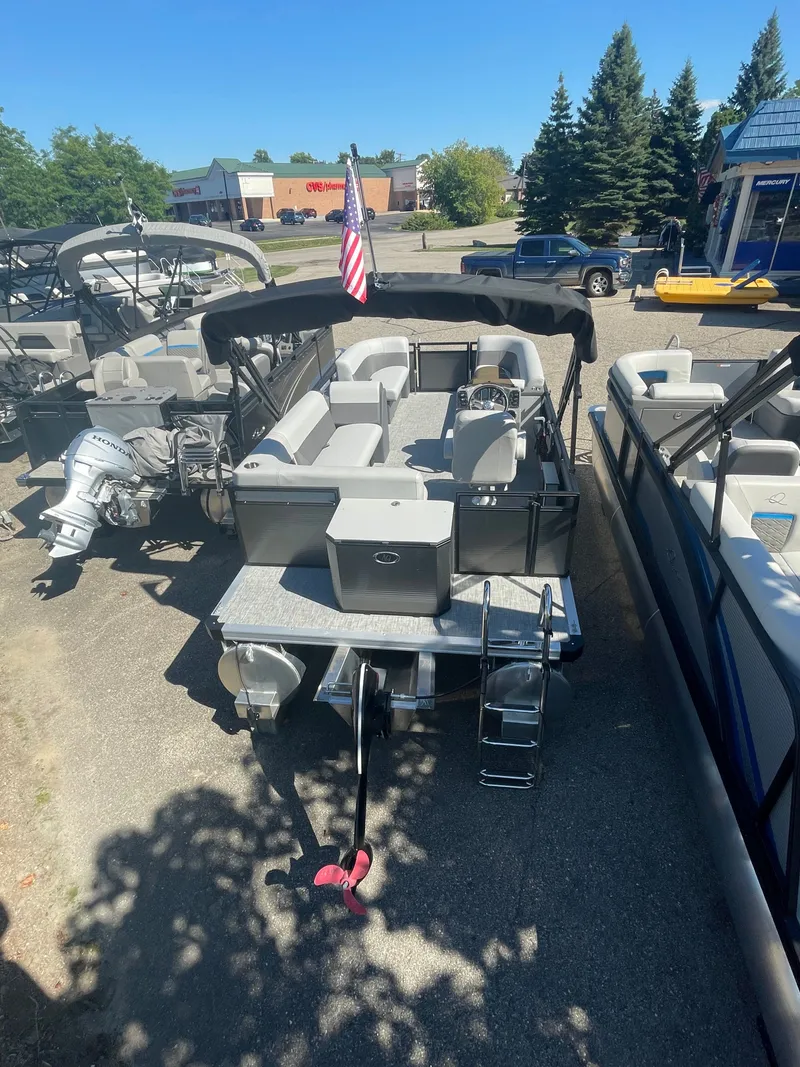 Slide: The Image of Angler Quest Cruise 2025 - 6