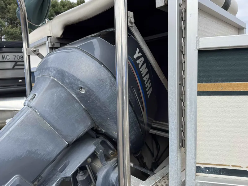 Slide: The Image of Harris Super Sunliner 2003 - 13