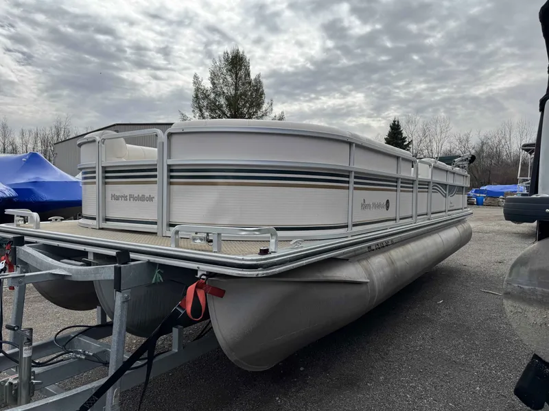 Slide: The Image of Harris Super Sunliner 2003 - 14