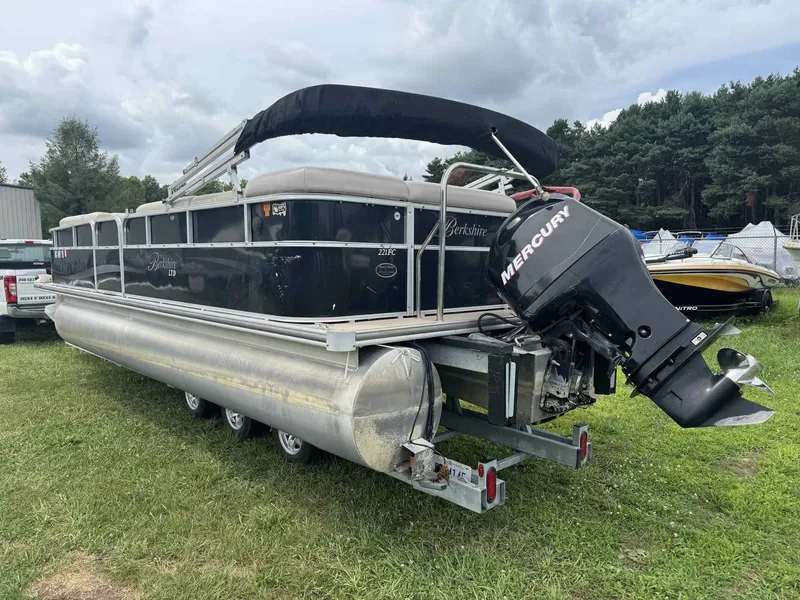 Slide: The Image of Berkshire 221FC 2011 - 14