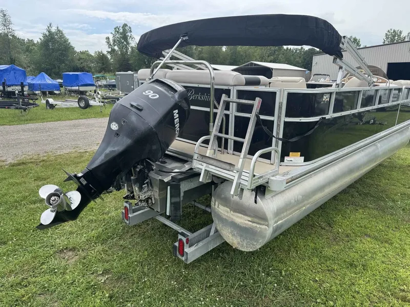 Slide: The Image of Berkshire 221FC 2011 - 16