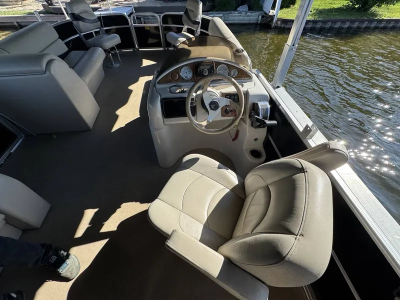 Slide: The Image of Berkshire 221FC 2011 - 9