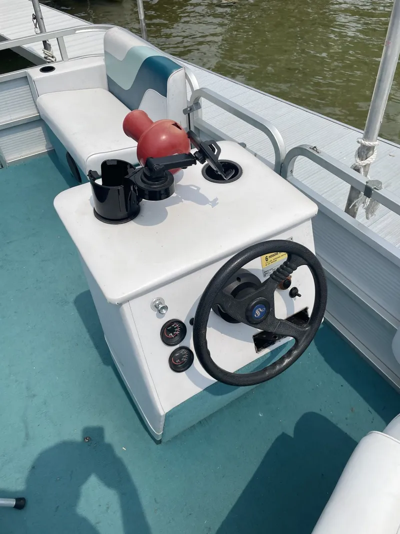 Slide: The Image of Sylvan Pontoon 1994 - 4