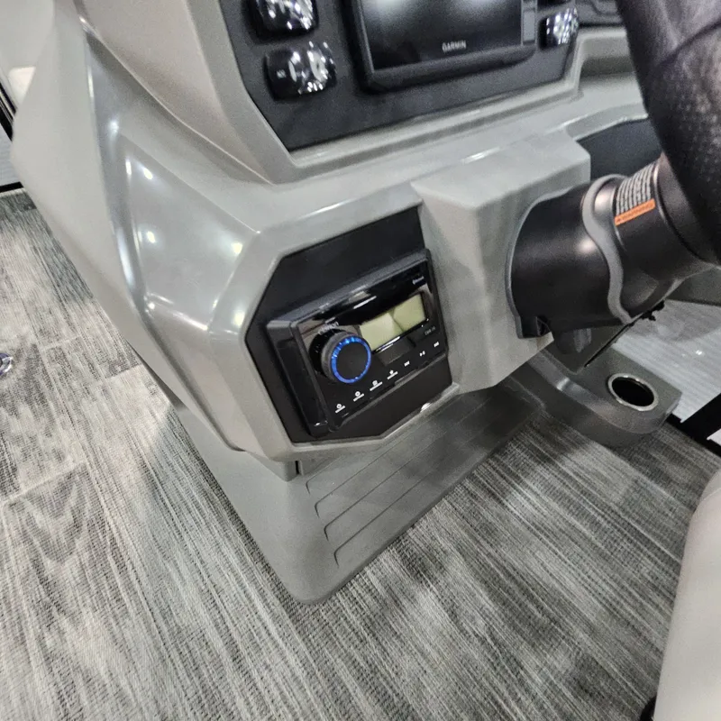 Slide: The Image of Whisper Pontoons RLS 2025 - 11