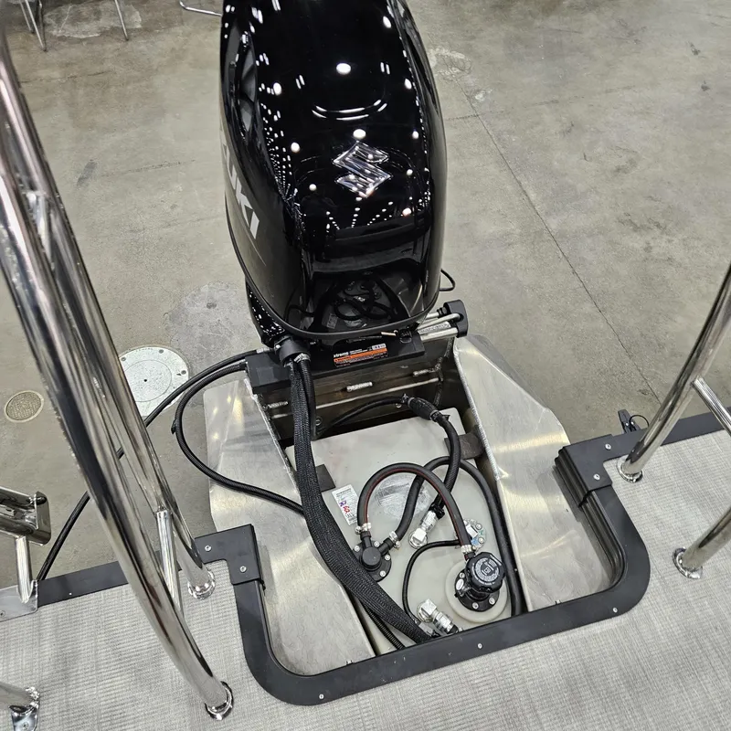 Slide: The Image of Whisper Pontoons RLS 2025 - 10