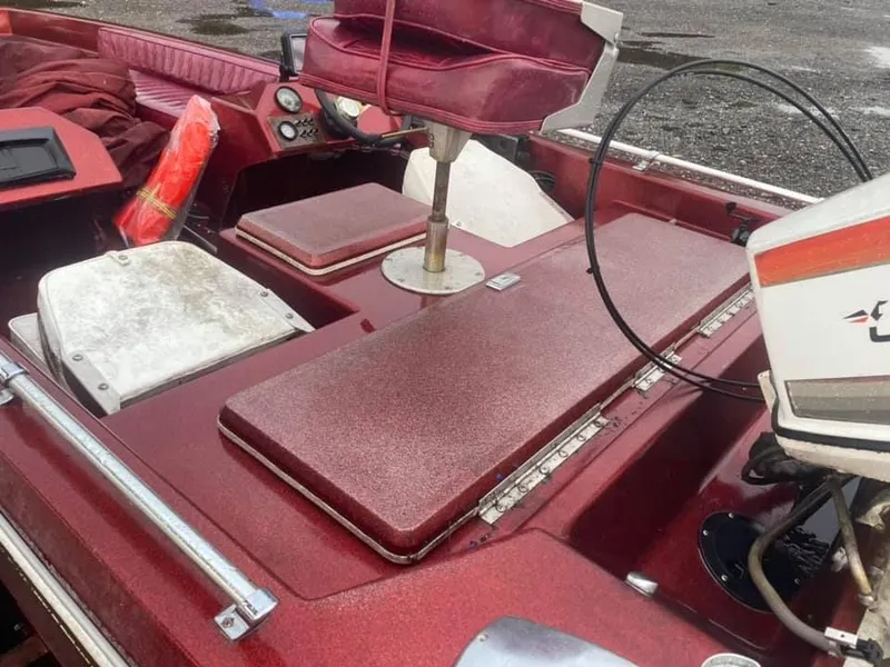 Slide: The Image of Ranger 1750 Fish and Play 1977 - 10