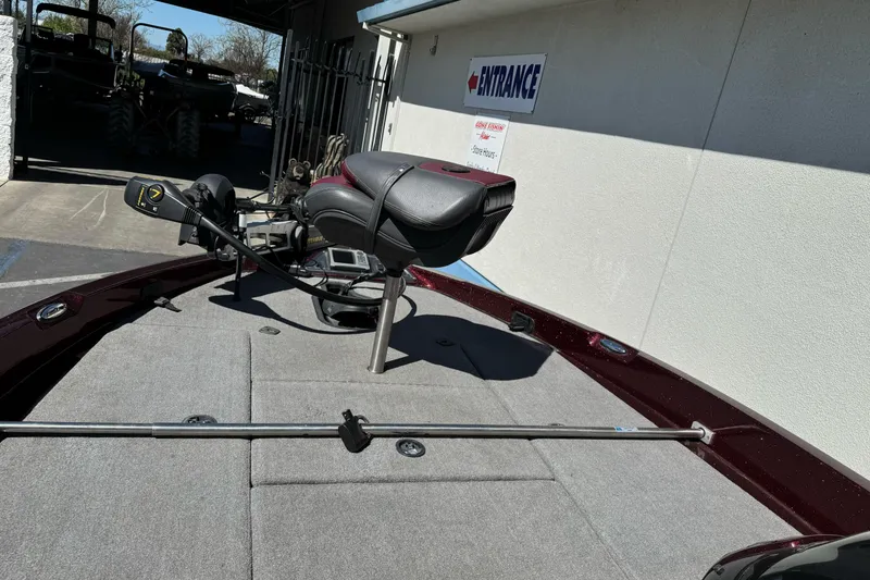 Slide: The Image of 2010 Ranger 178 VS boat deck with seat and fishing equipment. - 7