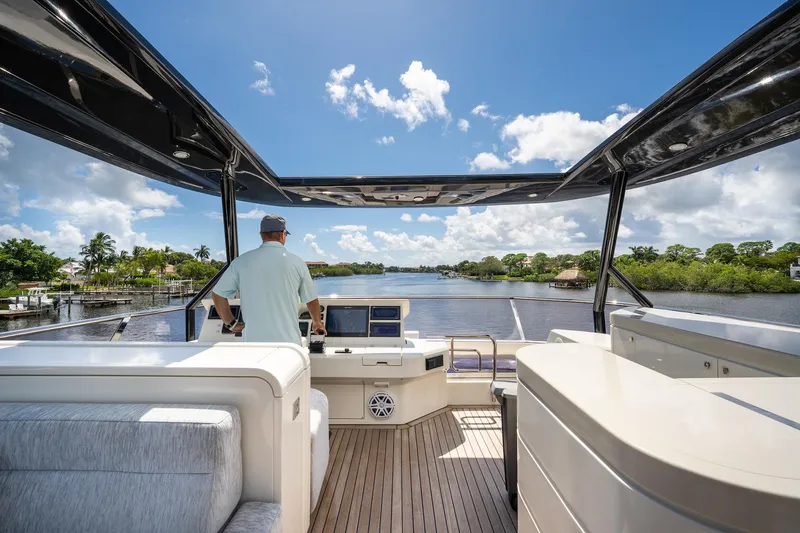 Slide: The Image of Flybridge Forward - 36