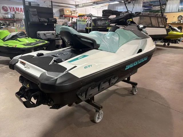 Slide: The Image of Sea-Doo GTI 2026 - 15