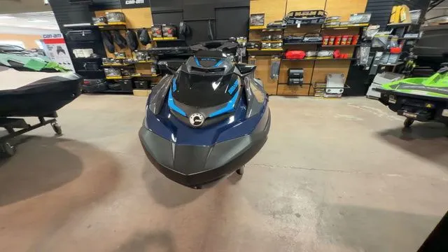 Slide: The Image of Sea-Doo GTX 170 2026 - 10