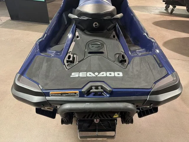 Slide: The Image of Sea-Doo GTX 170 2026 - 17