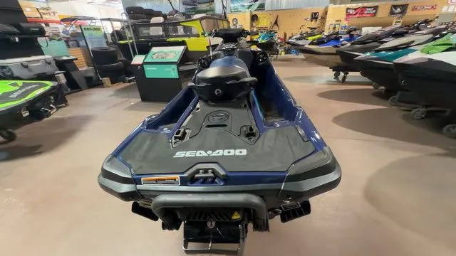 Slide: The Image of Sea-Doo GTX 170 2026 - 6