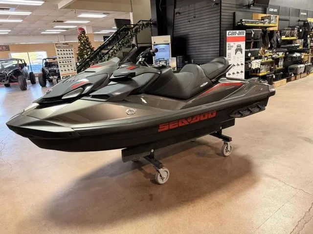 Slide: The Image of Sea-Doo GTR-X 300 2026 - 3
