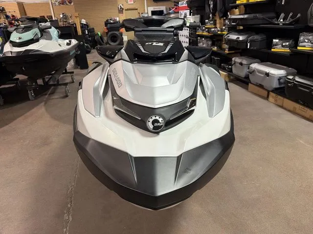 Slide: The Image of Sea-Doo GTX Limited 325 2026 - 11