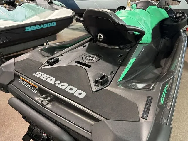 Slide: The Image of Sea-Doo GTI SE 130 2026 - 16