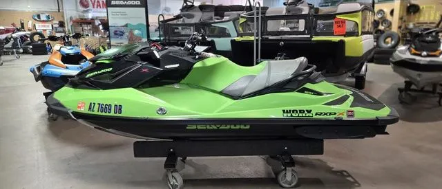 The Image of Sea-Doo RXP-X 300 California Green Metallic And Black 2020 - 1