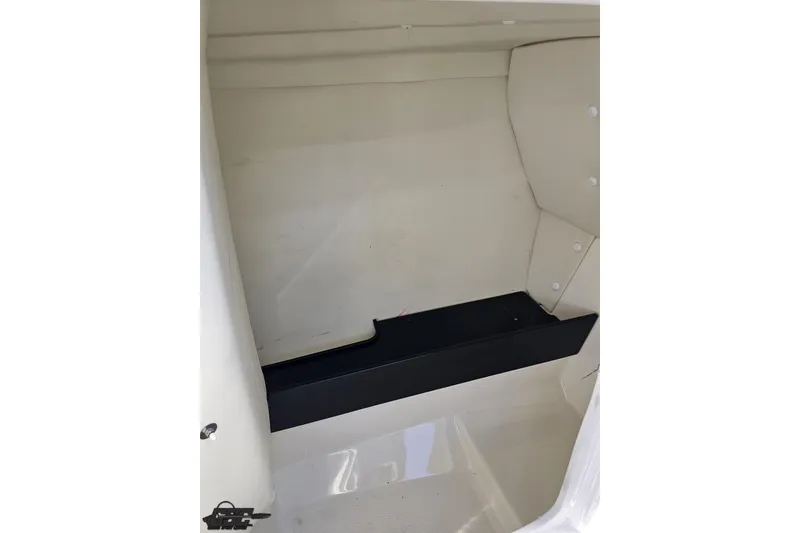 Slide: The Image of Interior storage compartment of 2017 Yamaha Boats 242X E-Series. - 66