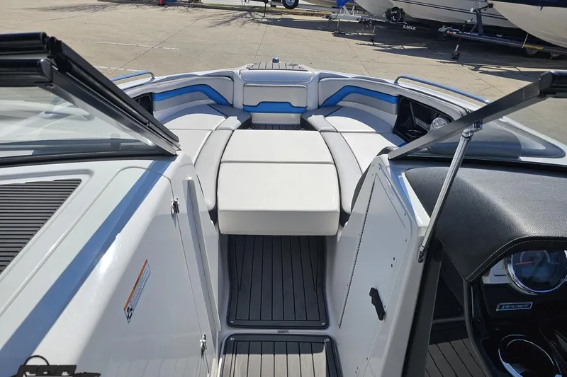 Slide: The Image of 2017 Yamaha Boats 242X E-Series interior with sleek seating and modern design. - 77