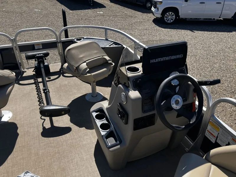 Slide: The Image of Sun Tracker Bass Buggy 2023 - 2