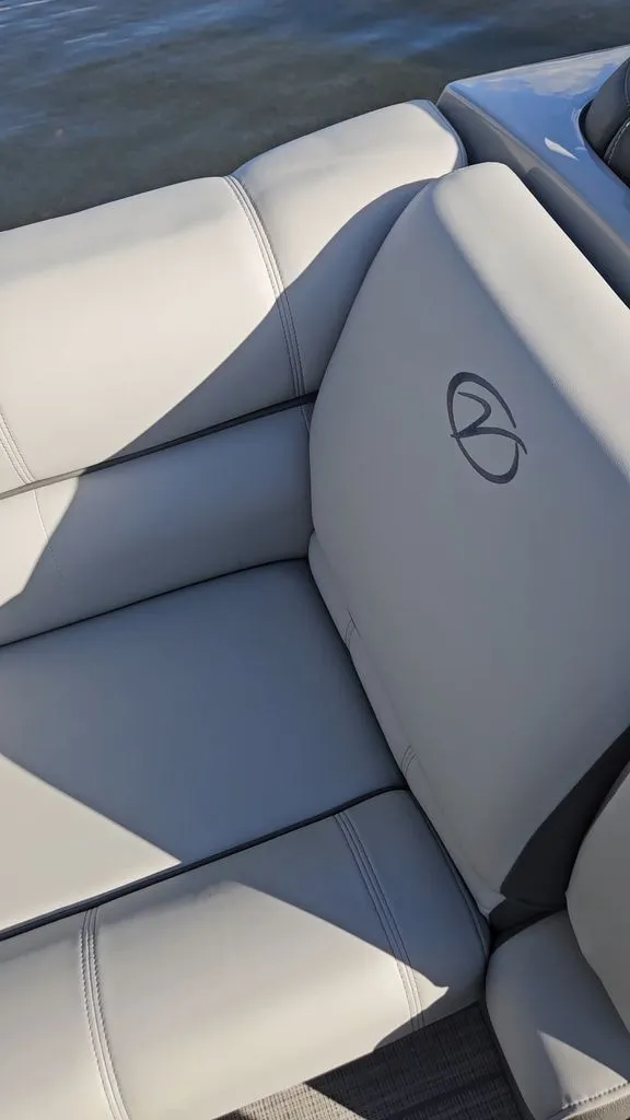 Slide: The Image of Veranda Vertex 2022 - 10