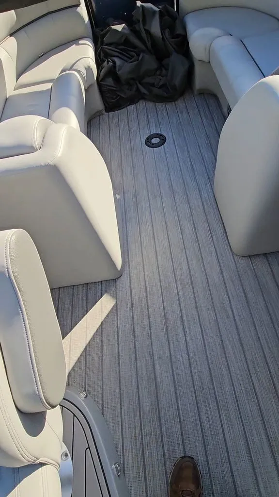 Slide: The Image of Veranda Vertex 2022 - 7