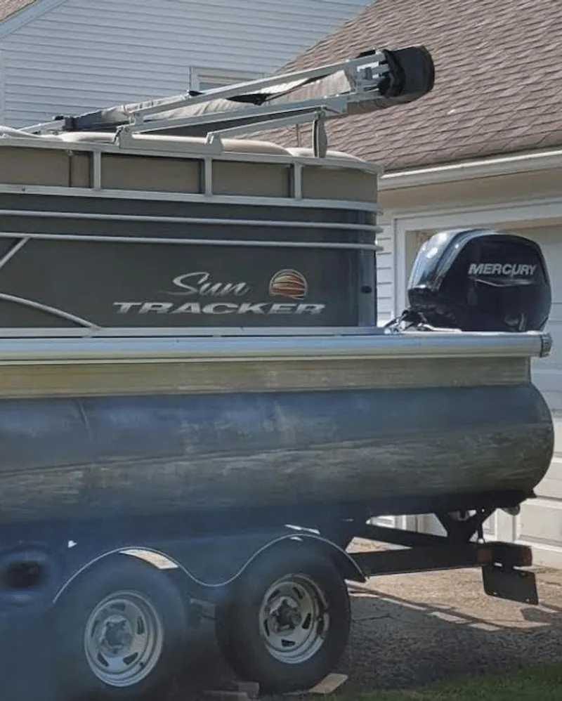 Slide: The Image of Sun Tracker Party Barge 2020 - 6