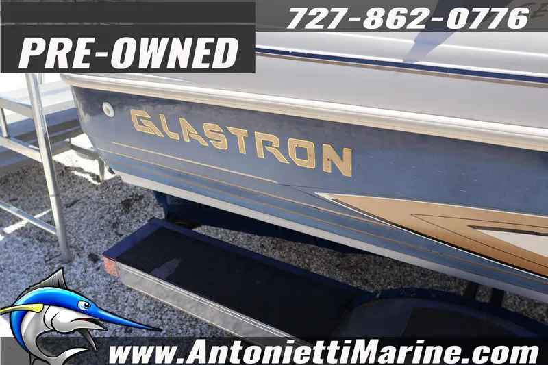 Slide: The Image of Pre-owned 1997 Glastron boat for sale at Antonietti Marine. - 22