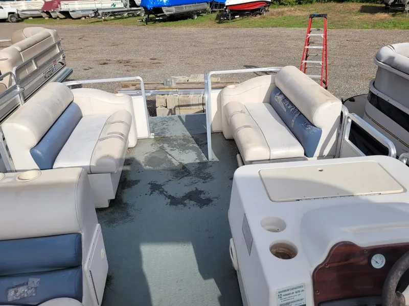 Slide: The Image of Harris KAYOT w/ 50HP 2000 - 4