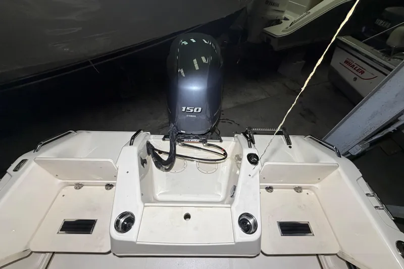 Slide: The Image of 2020 Grady White Freedom 192 boat with Yamaha 150 outboard motor. - 5