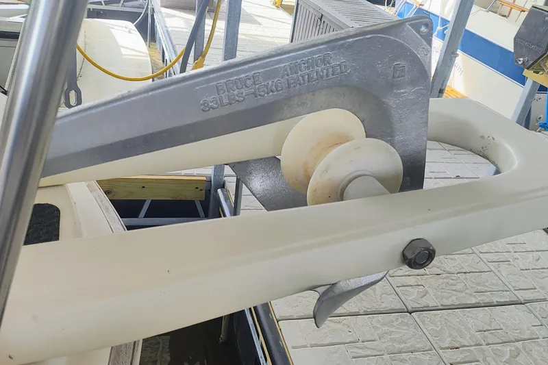 Slide: The Image of CHB Senator 1986 - 18