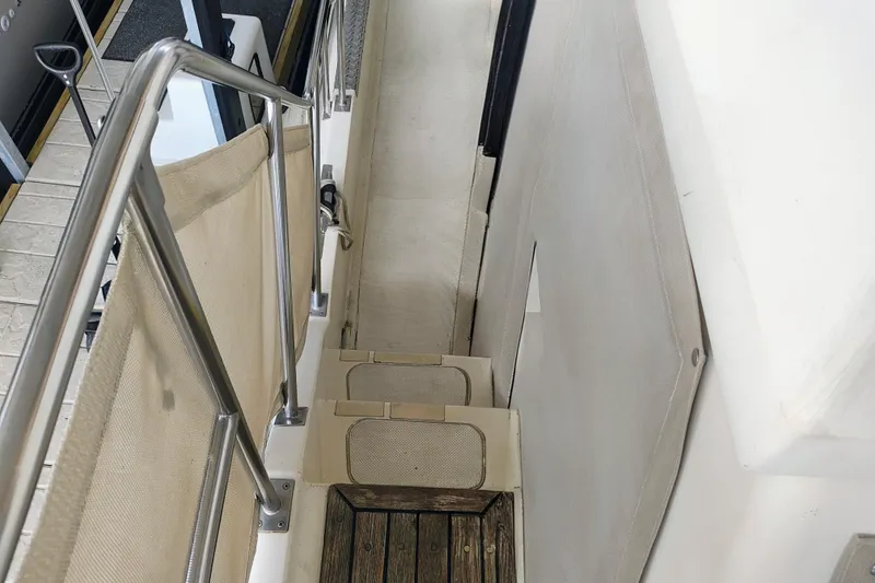 Slide: The Image of CHB Senator 1986 - 7