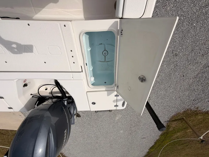 Slide: The Image of Robalo 226 Cayman 2018 - 18