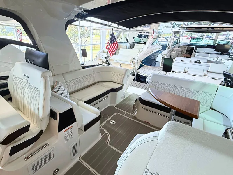 Slide: The Image of Sea Ray Sundancer 370 2027 - 11