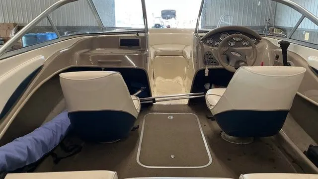 Slide: The Image of Bayliner CAPRI 180 2002 - 11