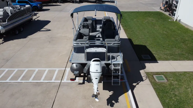 Slide: The Image of Avalon VNT 2080 QL 2022 - 13