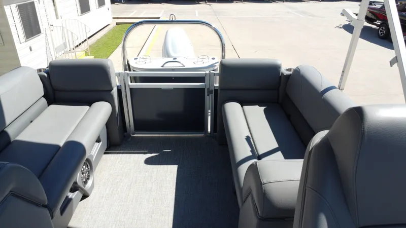 Slide: The Image of Avalon VNT 2080 QL 2022 - 21