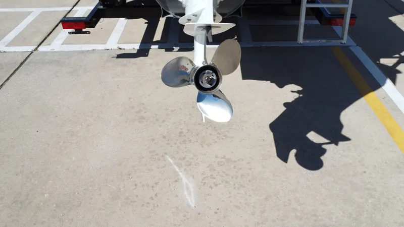 Slide: The Image of Avalon VNT 2080 QL 2022 - 23